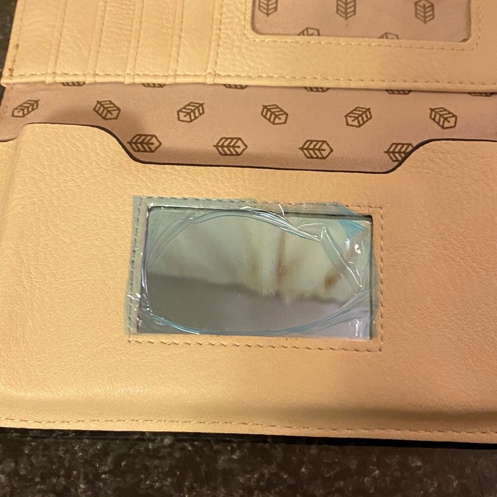 NWOT Call it Spring Beige Wallet - Picture 4 of 6